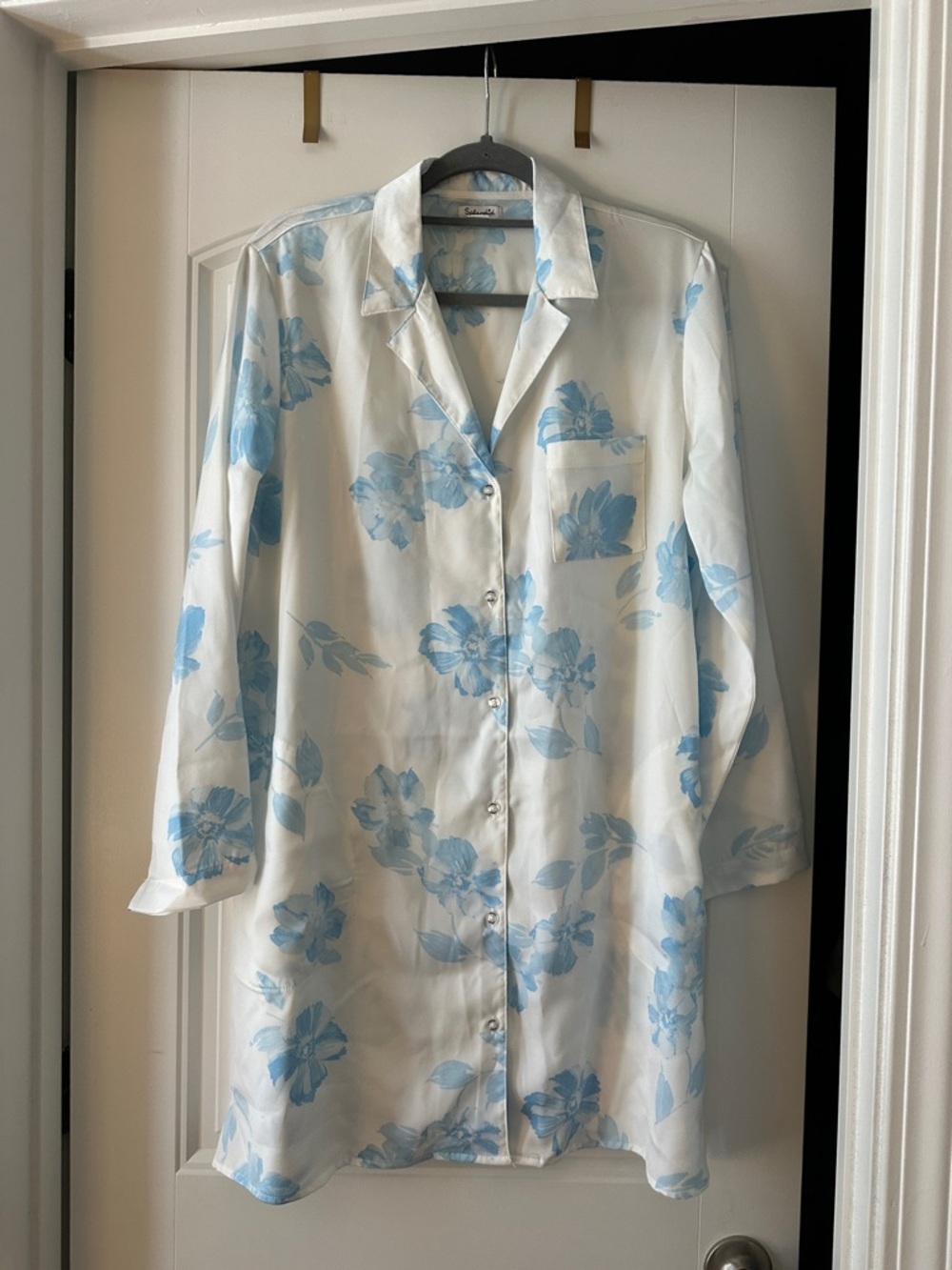 Splendid White with Blue Floral Print Nightgown